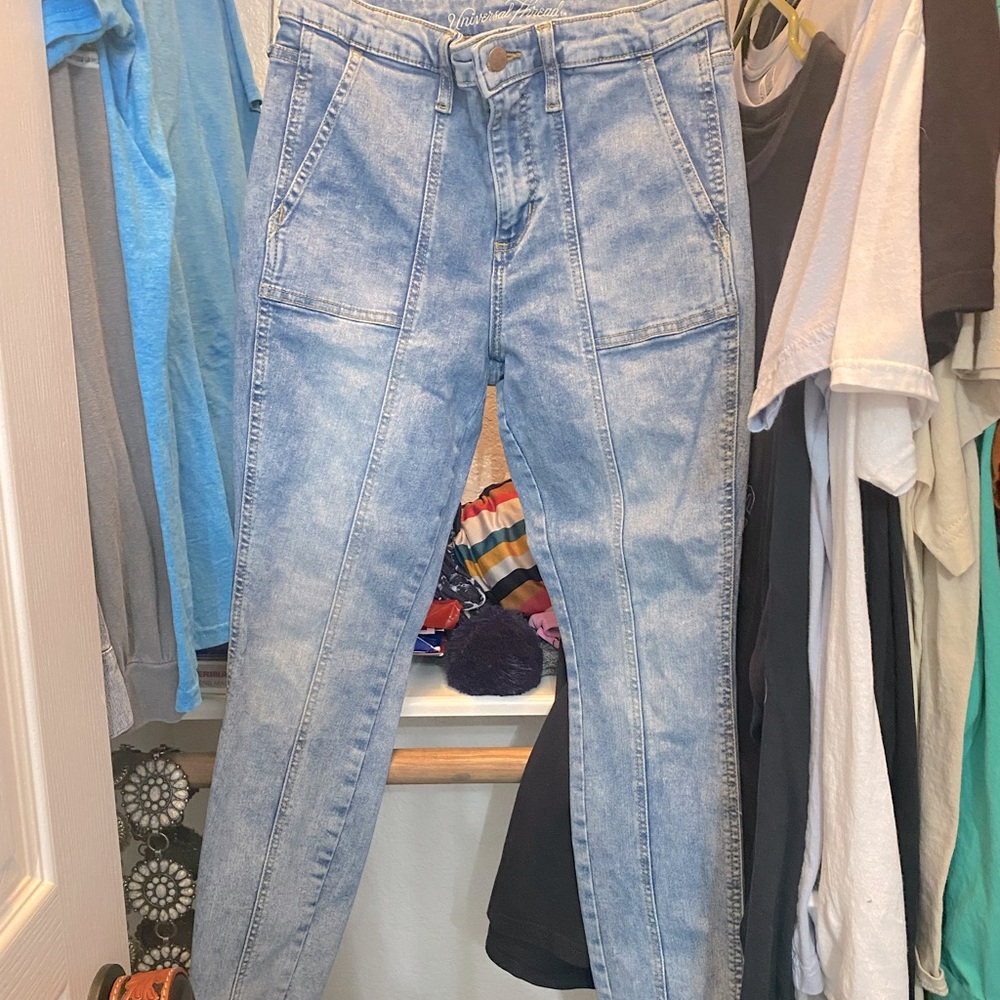 Universal Threads Jeans